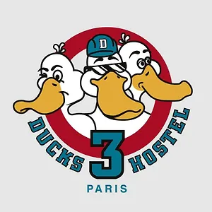 The 3 Ducks Eiffel Tower By Hiphophostels Хостел