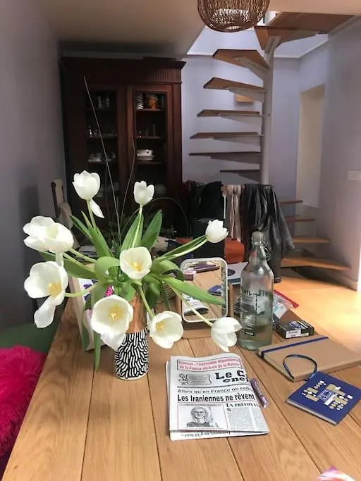 Casa de Férias Charming And Cosy House In Paris - Maison Individuelle A Paris